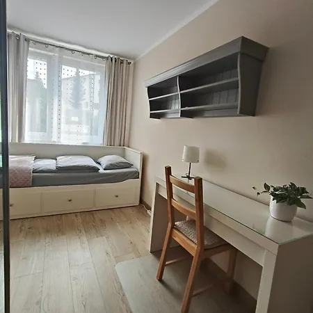 Duze Mieszkanie - 3 Pokoje Na Parterze Dla Max 6 Osob Gdynia